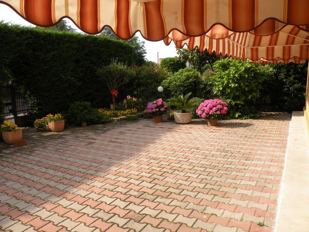 로솔리나 Casa Oriana 빌라 외부 사진